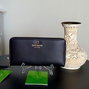 Kate Spade neda zip around Wallet